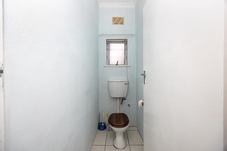 3 Bedroom Property for Sale in Oakdale Western Cape
